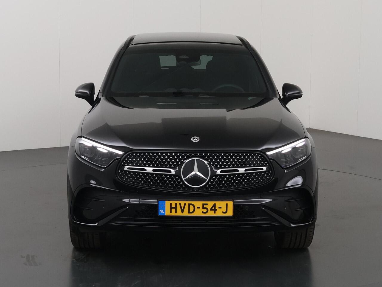 Mercedes-Benz GLC-KLASSE 400e 4MATIC AMG Line | Panoramaschuifdak | Premium pakket | Trekhaak | Night pakket | Dodehoekassistent | DIGITAL LIGHT | 20"AMG velgen |