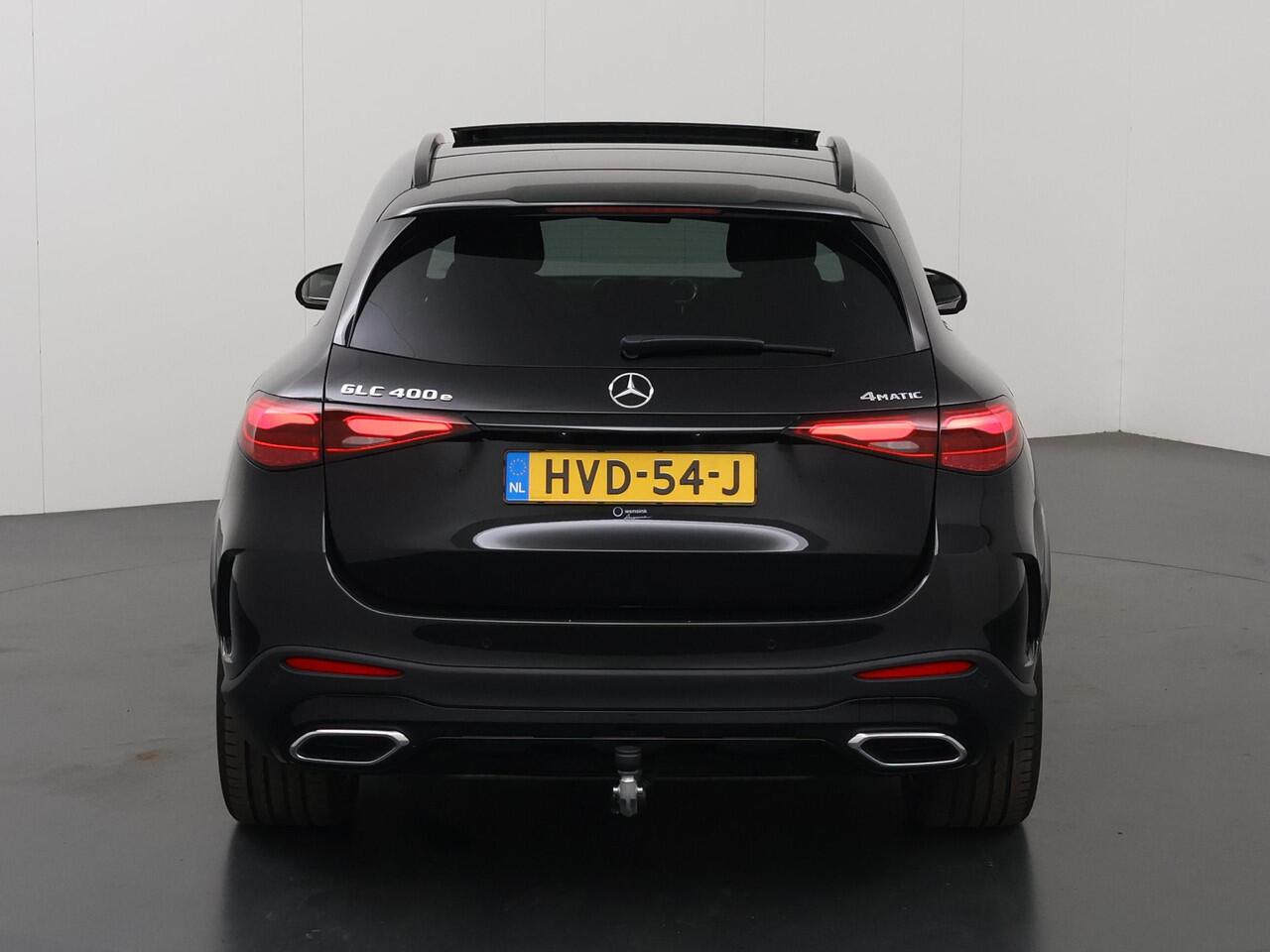 Mercedes-Benz GLC-KLASSE 400e 4MATIC AMG Line | Panoramaschuifdak | Premium pakket | Trekhaak | Night pakket | Dodehoekassistent | DIGITAL LIGHT | 20"AMG velgen |