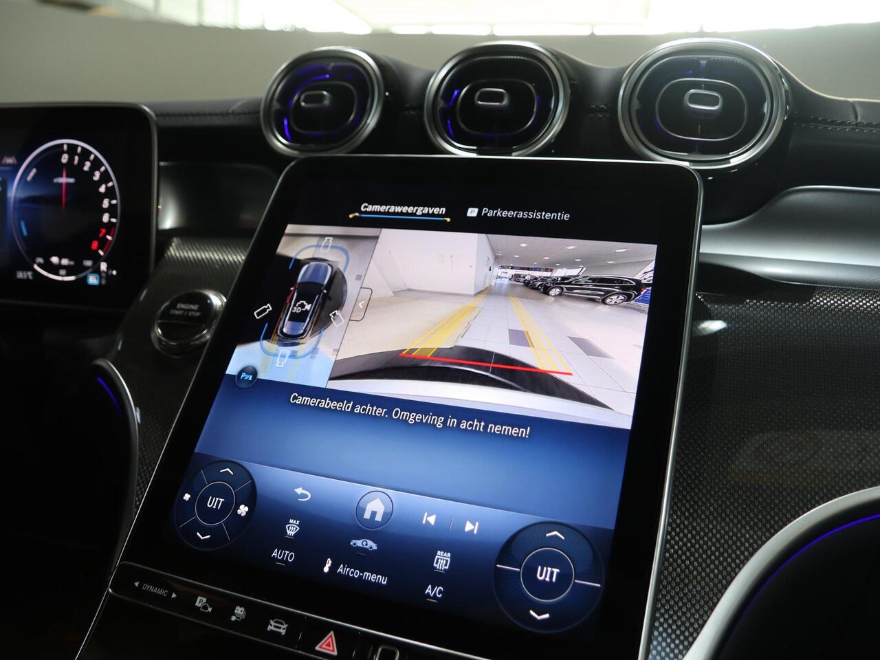 Mercedes-Benz GLC-KLASSE 300e 4MATIC Sport Edition | Panoramaschuifdak | Premium pakket | 360 Camera | Matrix LED koplampen