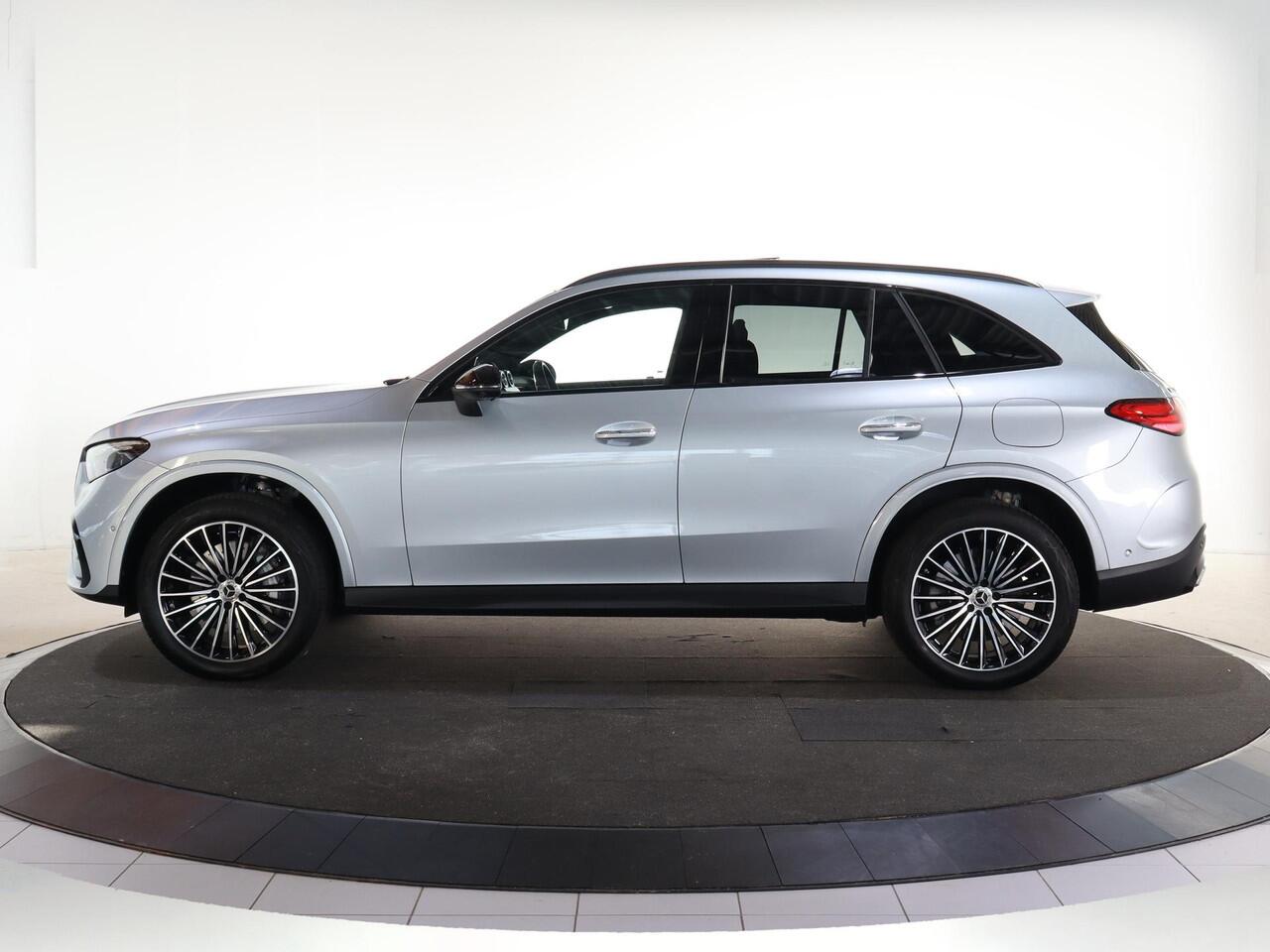 Mercedes-Benz GLC-KLASSE 300e 4MATIC Sport Edition | Panoramaschuifdak | Premium pakket | 360 Camera | Matrix LED koplampen