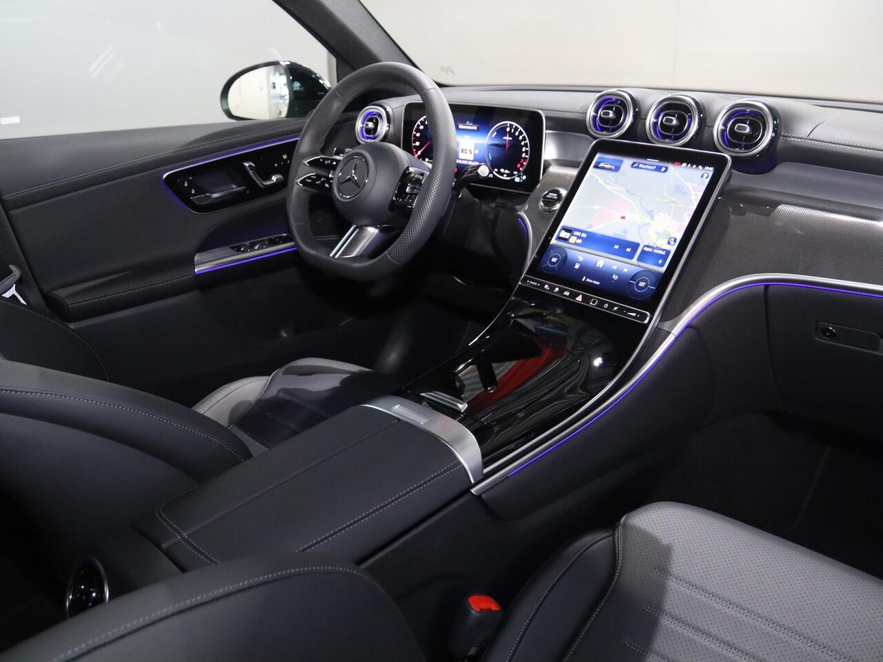 Mercedes-Benz GLC-KLASSE 300e 4MATIC Sport Edition | Panoramaschuifdak | Premium pakket | 360 Camera | Matrix LED koplampen