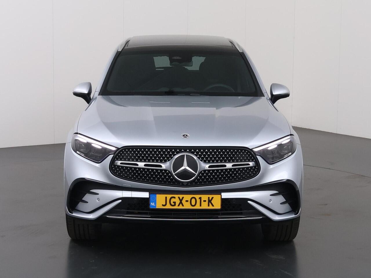 Mercedes-Benz GLC-KLASSE 400e 4MATIC Sport Edition | Panoramaschuifdak | Premium pakket | Trekhaak | DIGITAL LIGHT