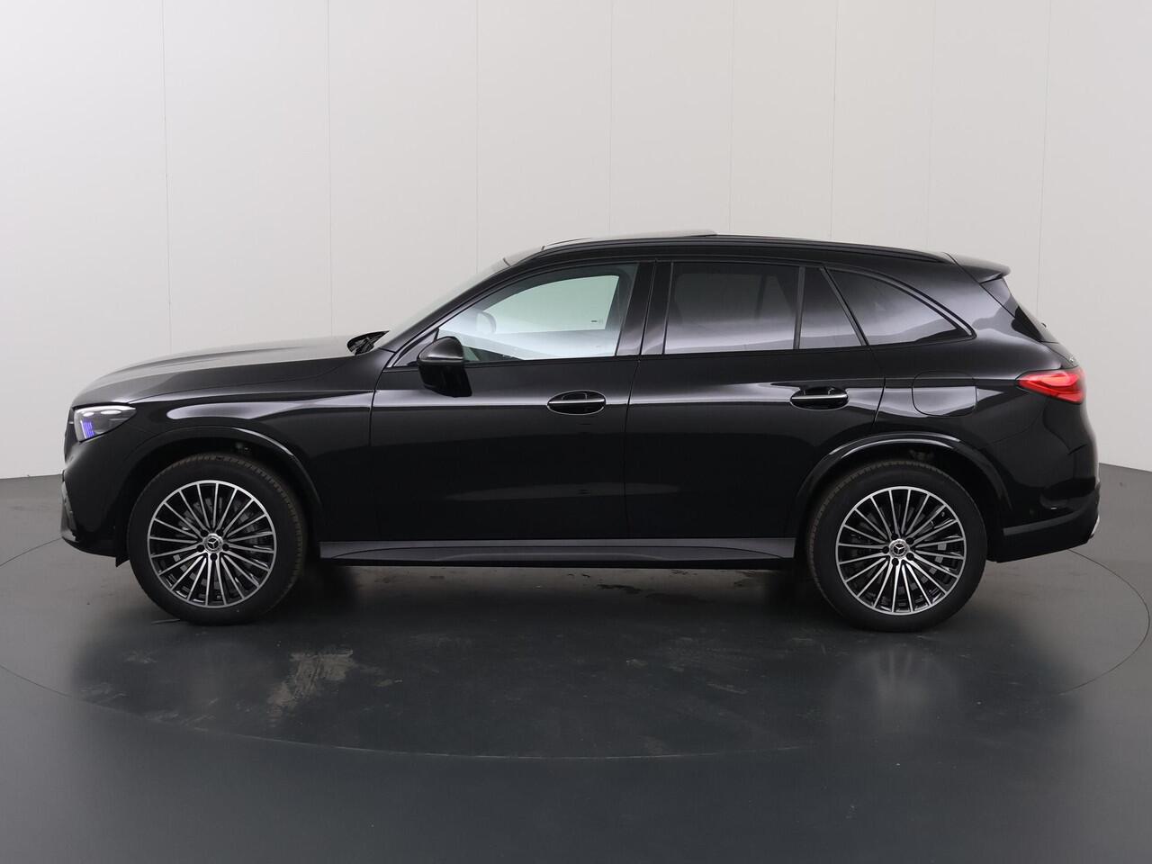 Mercedes-Benz GLC-KLASSE 300e 4MATIC Sport Edition | Panoramaschuifdak | Night | Premium pakket | 360° camera |