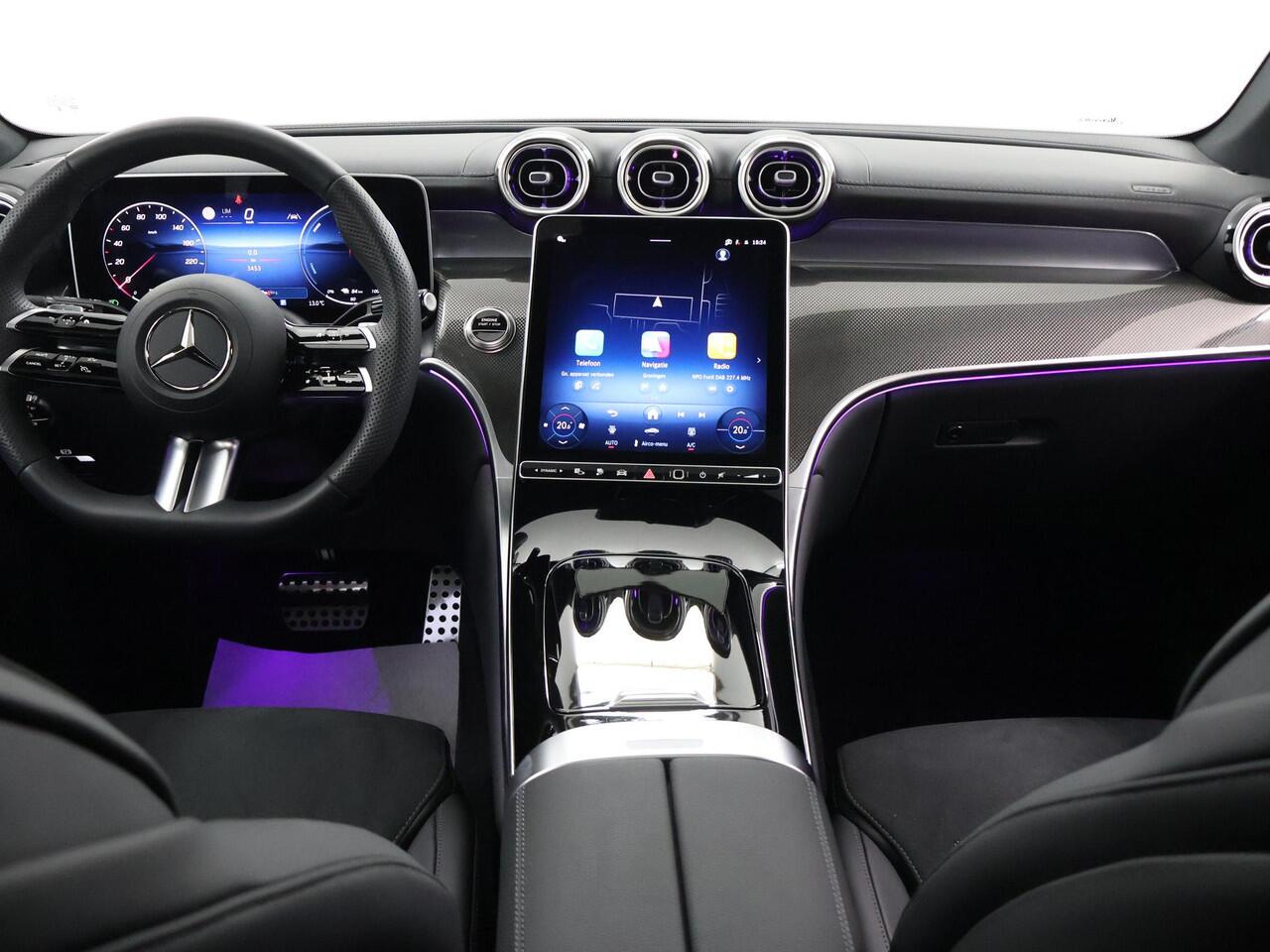 Mercedes-Benz GLC-KLASSE 300e 4MATIC Sport Edition | Panoramaschuifdak | Night | Premium pakket | 360° camera |