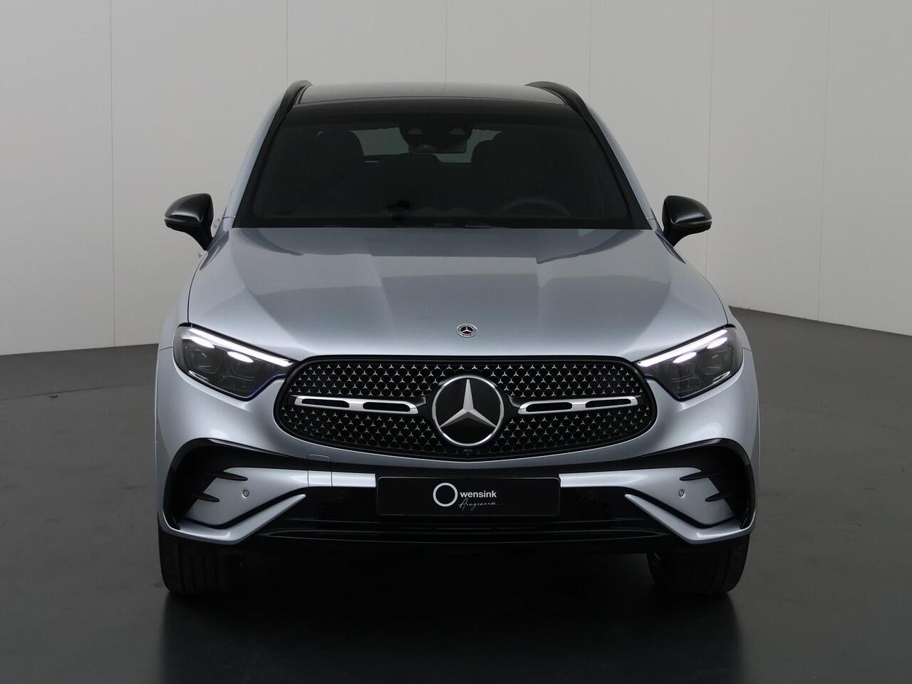 Mercedes-Benz GLC-KLASSE 300e 4MATIC Sport Edition | Panoramadak | Trekhaak | Burmester || Head up display | Rijassistentie pakket |
