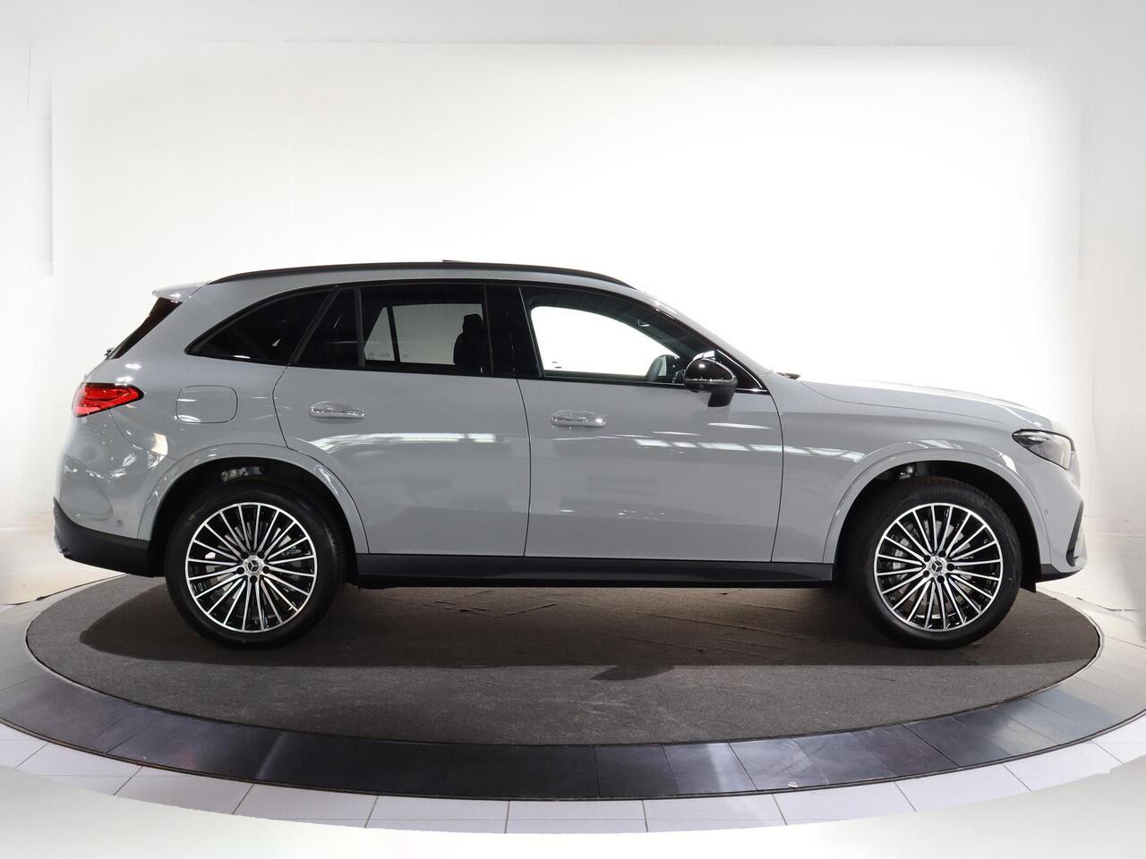 Mercedes-Benz GLC-KLASSE 300e 4MATIC Sport Edition | Panoramaschuifdak | Premium Plus | Rijassistentiepakket plus | Head-up display | Burmester | Nightpakket | Trekhaak |