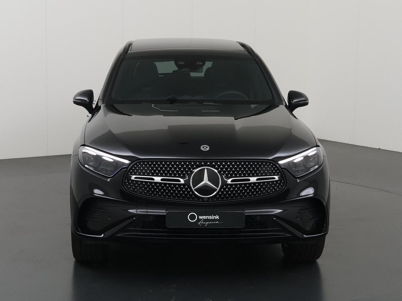 Mercedes-Benz GLC-KLASSE 300e 4MATIC Sport Edition | Panoramaschuifdak | Premium Plus | Rijassistentiepakket plus | Head-up display | Burmester | Nightpakket | Trekhaak |