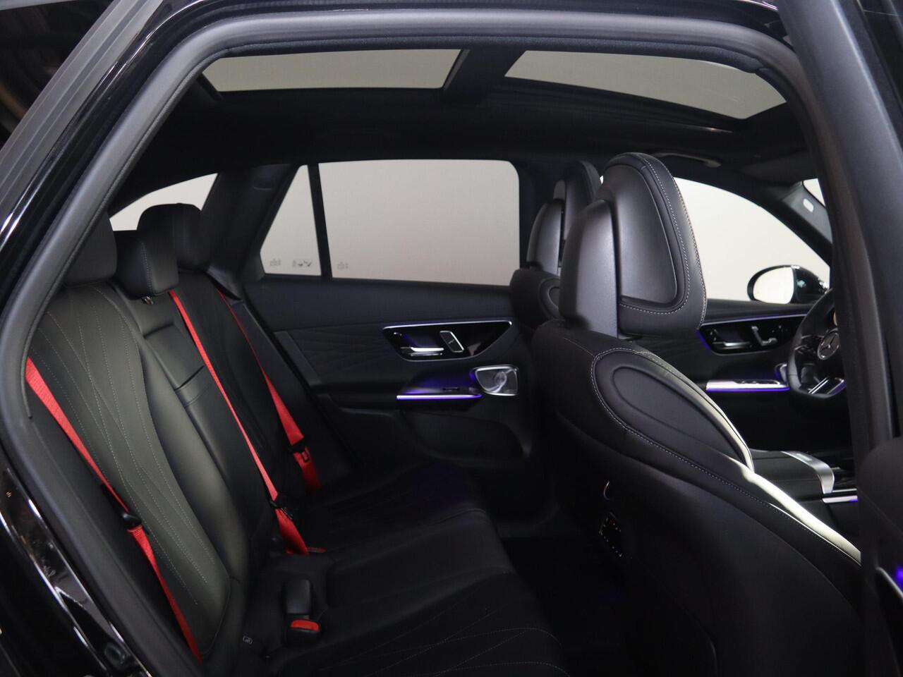 Mercedes-Benz GLC-KLASSE 300e 4MATIC Sport Edition | Panoramaschuifdak | Premium Plus | Rijassistentiepakket | Nappa Leder | Burmester | Head-up | 360°-camera |