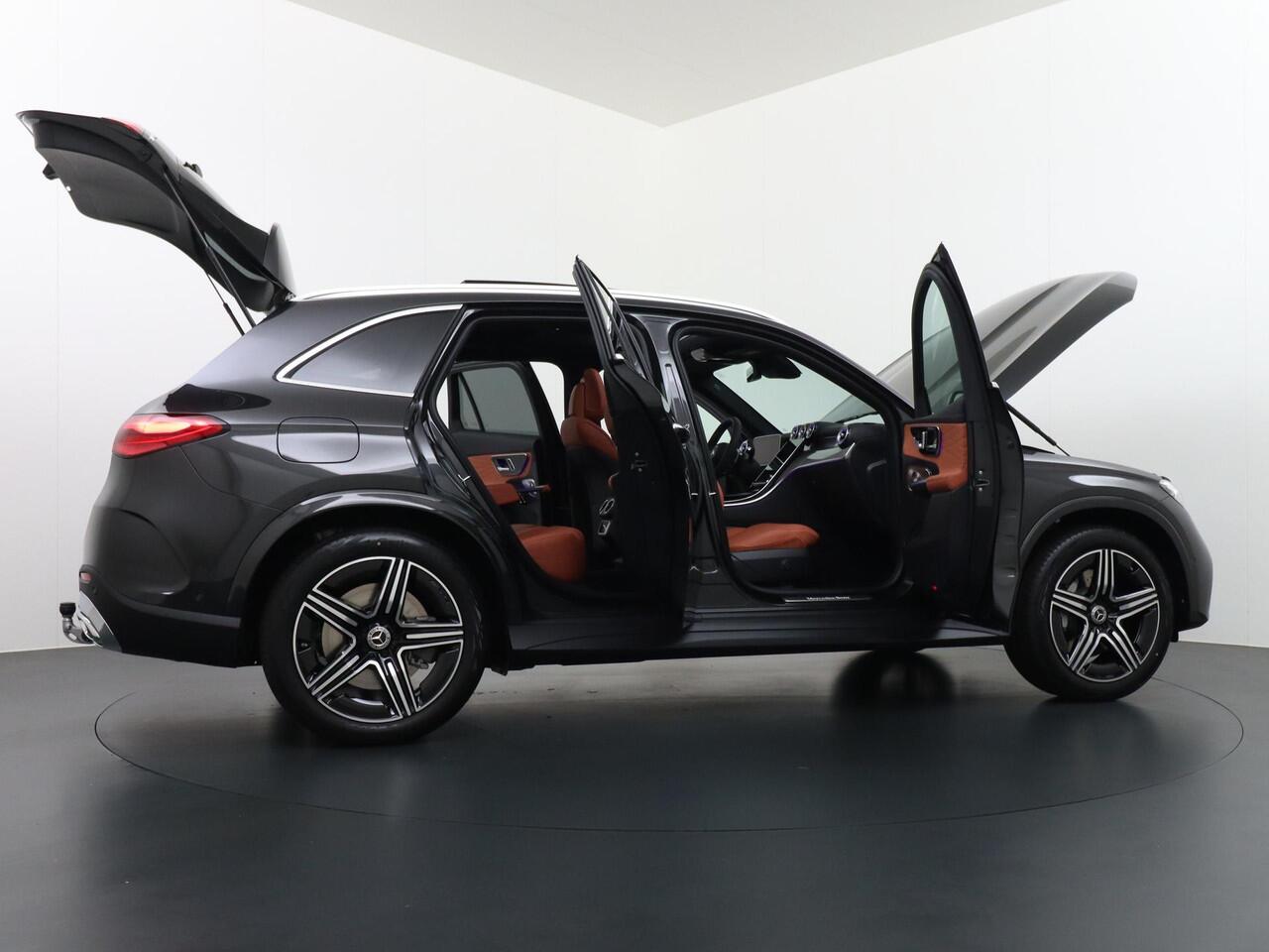 Mercedes-Benz GLC-KLASSE 400e 4MATIC Sport Edition | Achterasbesturing | Luchtvering | Panorama - Schuifdak | Head-Up Display | Trekhaak Wegklapbaar | 360° Camera | Memorystoelen | Distronic Cruise Control