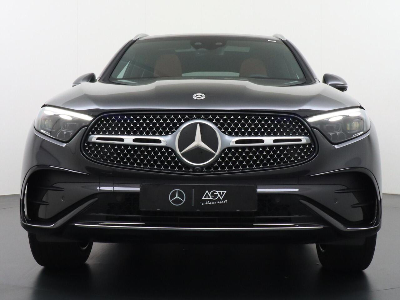 Mercedes-Benz GLC-KLASSE 400e 4MATIC Sport Edition | Achterasbesturing | Luchtvering | Panorama - Schuifdak | Head-Up Display | Trekhaak Wegklapbaar | 360° Camera | Memorystoelen | Distronic Cruise Control