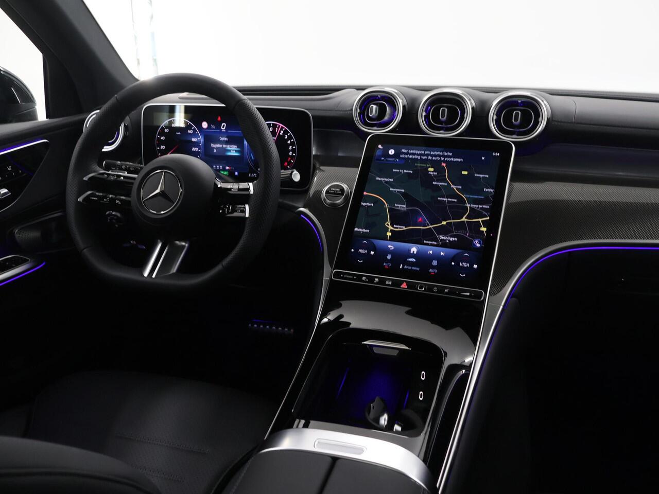 Mercedes-Benz GLC-KLASSE 300e 4MATIC Sport Edition | Panoramaschuifdak | Premium Plus | 20" AMG-velgen | Head-Up | Burmester |