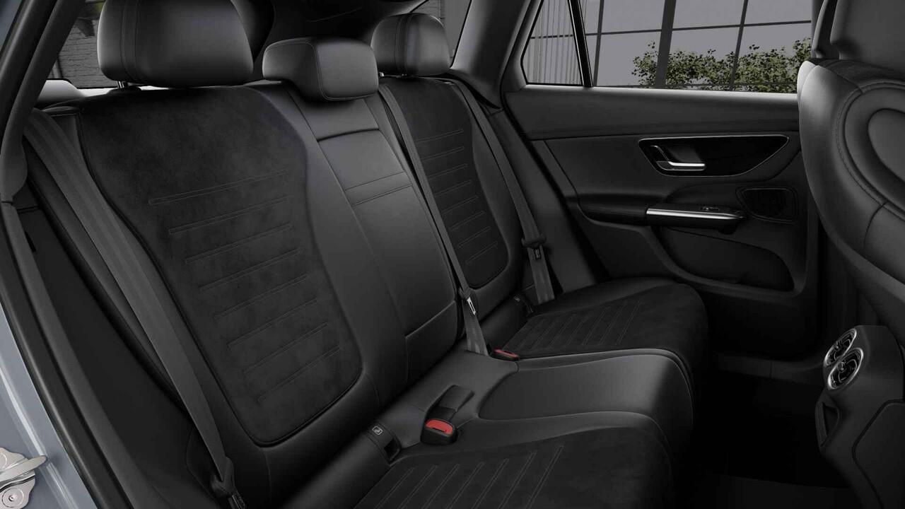 Mercedes-Benz GLC-KLASSE 300e 4MATIC Sport Edition | Panoramaschuifdak | Premium Pakket | Nightpakket | 360°-camera