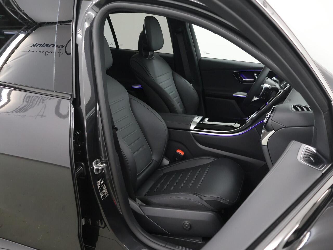 Mercedes-Benz GLC-KLASSE 300e 4MATIC Sport Edition | Panoramaschuifdak | Premium Plus | Night | Head-up | Rijassistentiepakket Plus | Trekhaak | Burmester |