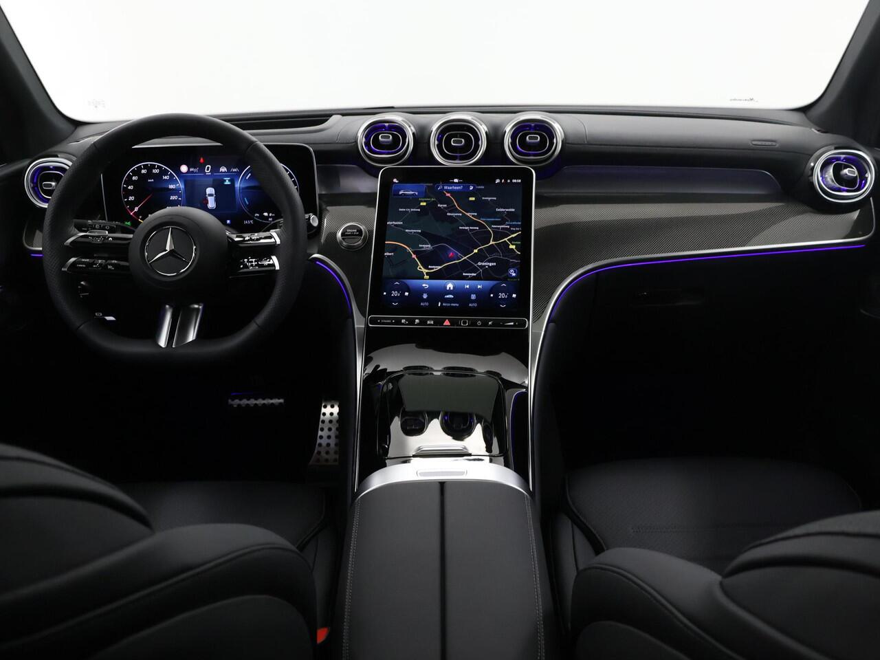 Mercedes-Benz GLC-KLASSE 300e 4MATIC Sport Edition | Panoramaschuifdak | Premium Plus | Night | Head-up | Rijassistentiepakket Plus | Trekhaak | Burmester |