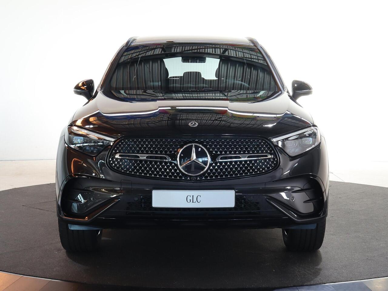 Mercedes-Benz GLC-KLASSE 300e 4MATIC Sport Edition | Panoramaschuifdak | Premium pakket | Nightpakket | 360° camera | Dodehoekassistent | DIGITAL LIGHT |