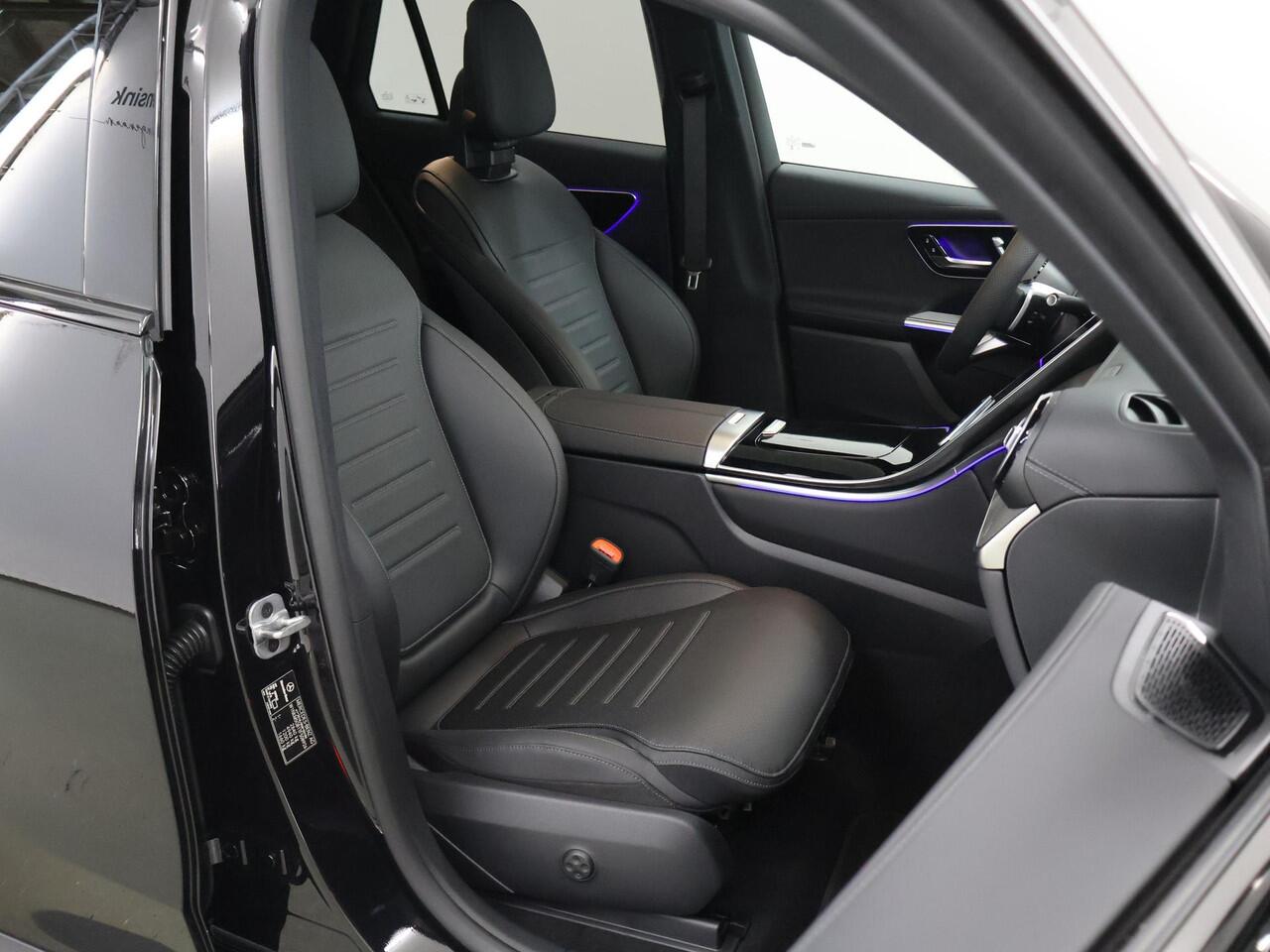 Mercedes-Benz GLC-KLASSE 300e 4MATIC Sport Edition | Panoramaschuifdak | Premium pakket | Nightpakket | 360° camera | Dodehoekassistent | DIGITAL LIGHT |