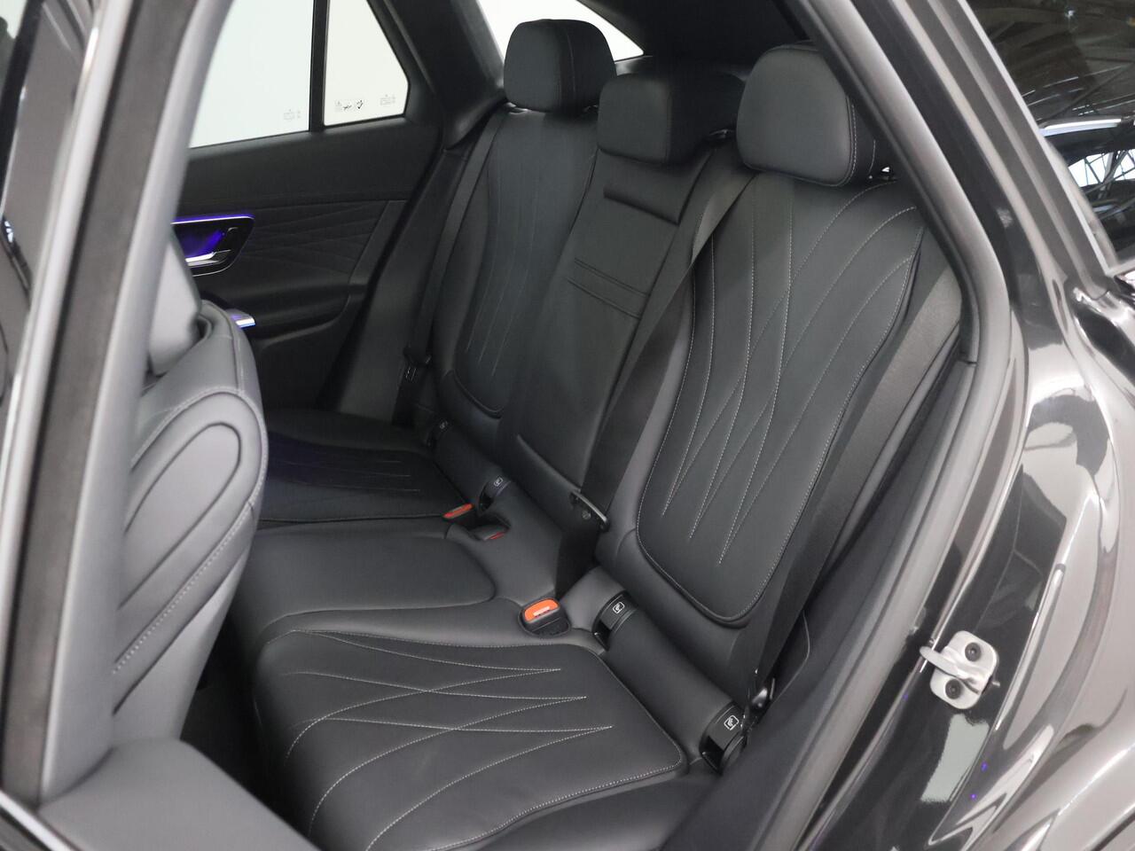 Mercedes-Benz GLC-KLASSE 300e 4MATIC Sport Edition | Nappaleder | AIRMATIC | Premium Plus | Techniekpakket | Rijassistentiepakket Plus |