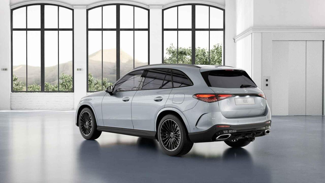 Mercedes-Benz GLC-KLASSE 300e 4MATIC Sport Edition | Panoramaschuifdak | Premium Plus | Techniek pakket | Luchtvering | Rijassistentiepakket Plus | Trekhaak | Burmester |