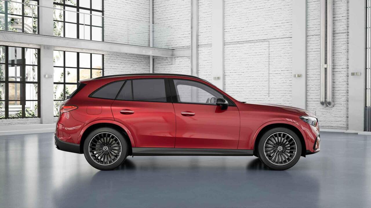 Mercedes-Benz GLC-KLASSE 300e 4MATIC Sport Edition | Panoramaschuifdak | Premium pakket | Trekhaak | 20" AMG-velgen |