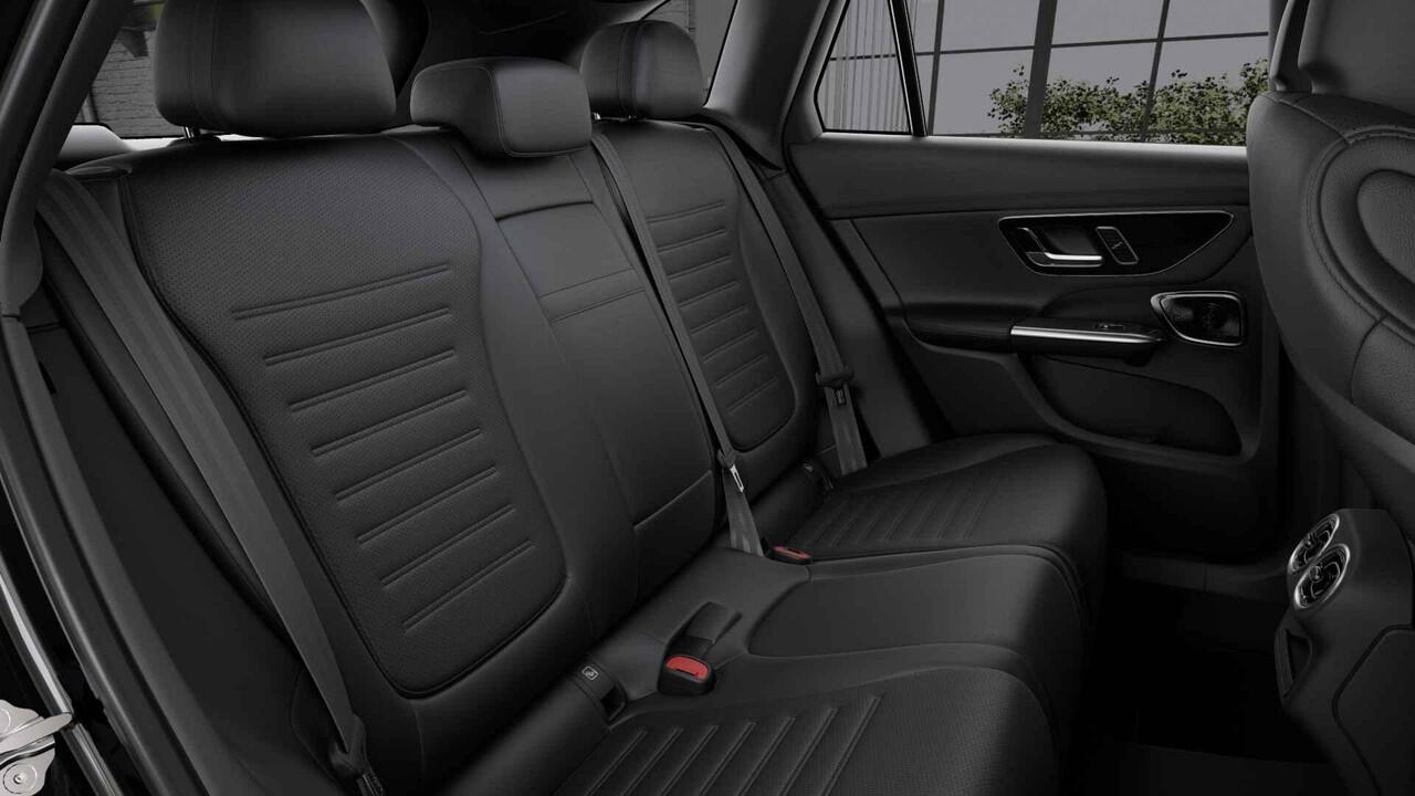 Mercedes-Benz GLC-KLASSE 300e 4MATIC Sport Edition | Panoramaschuifdak | Premium | Rijassistentiepakket Plus | Head-Up | Trekhaak |