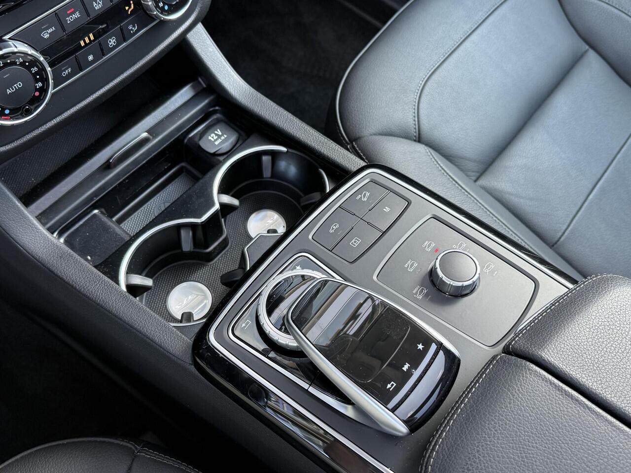 Mercedes-Benz GLE-KLASSE 400 4MATIC AMG Sport Edition Panorama dak | Or. NL auto | Dealer onderhouden