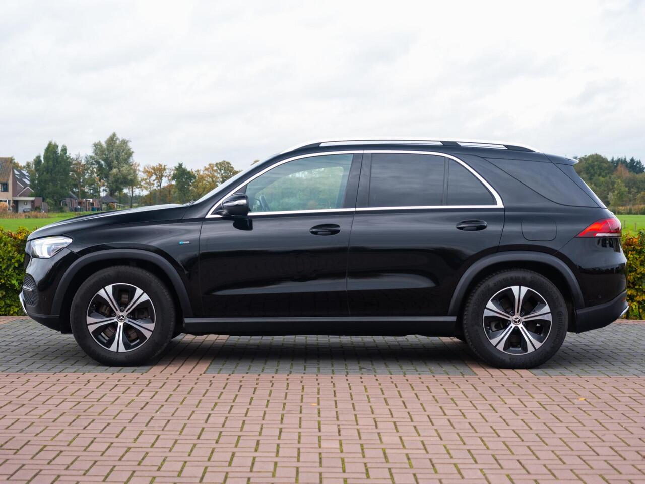 Mercedes-Benz GLE-KLASSE 350 de 4MATIC Premium Hybride | Luchtvering | Rij Ass pack | Elek klep | Elek Trekhaak | Widescreen MBUX | Adap Cruise | Park pack | Camera | Verw. Comfortstoelen | Memory | Chroom pack | Etc.. 1 eig