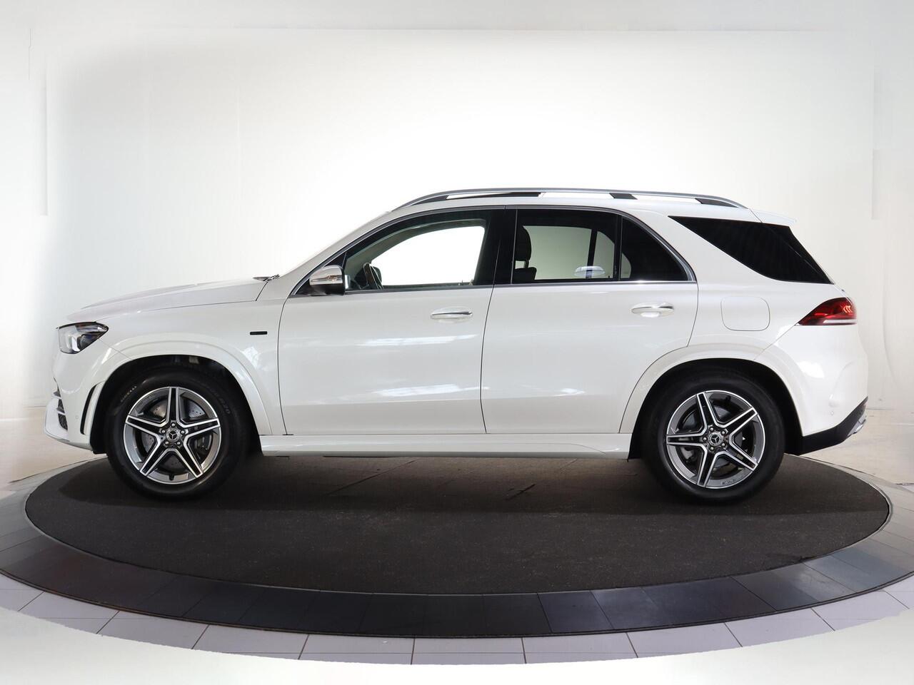 Mercedes-Benz GLE-KLASSE 350 de 4MATIC Premium Plus | AMG | Trekhaak | Panoramadak | Luchtvering | Burmester | Headup | Widescreen |