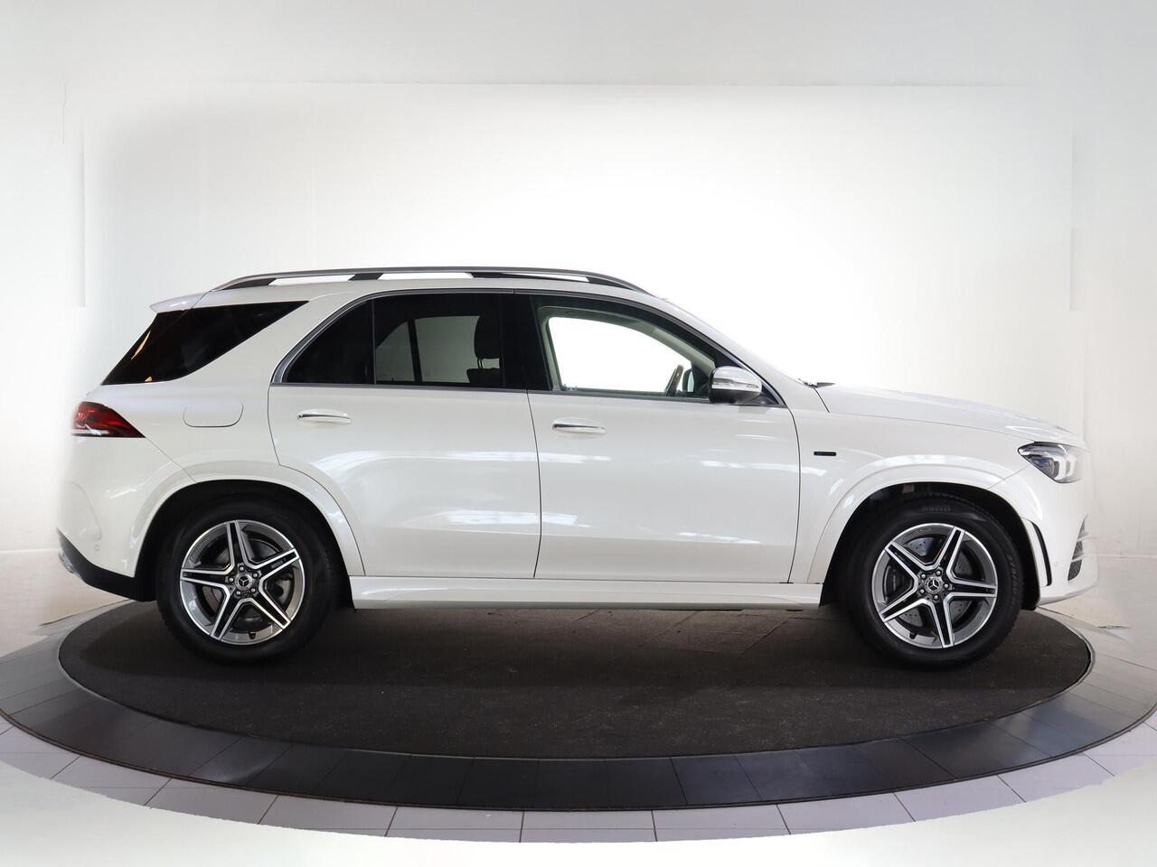 Mercedes-Benz GLE-KLASSE 350 de 4MATIC Premium Plus | AMG | Trekhaak | Panoramadak | Luchtvering | Burmester | Headup | Widescreen |