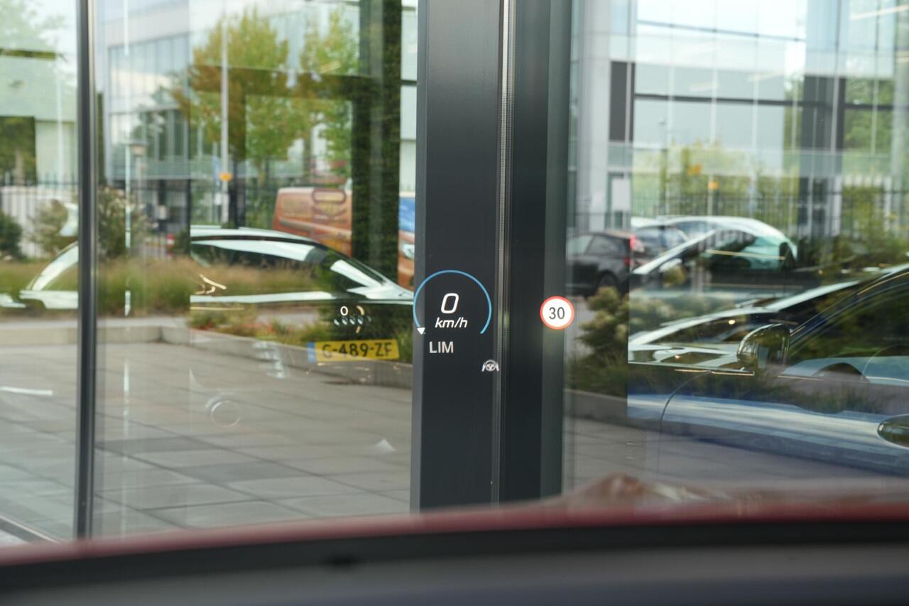 Mercedes-Benz GLE-KLASSE Coupé 53 AMG 4MATIC+ Premium Plus |panoramadak|Burmester|memory|head-up display|360 camera|sportuitlaat|carbon interieur|luchtvering|elek. trekhaak|