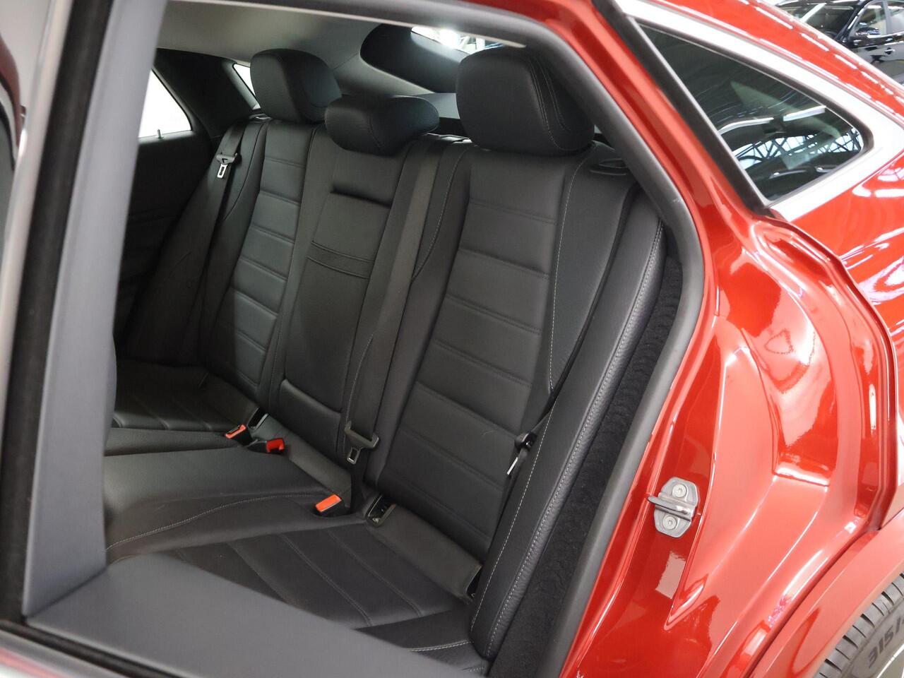 Mercedes-Benz GLE-KLASSE Coupé 350 de 4MATIC Premium | AMG | Panoramadak | Burmester | Trekhaak | Memory | Keyless | Stoelventilatie |