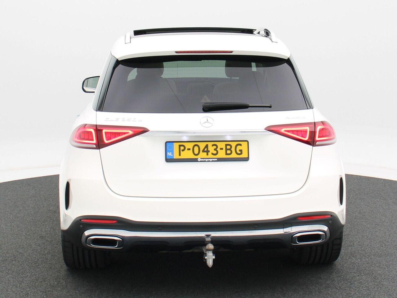 Mercedes-Benz GLE-KLASSE 350 e 4MATIC Premium Plus | Adaptive Cruise | CarPlay | Navigatie | Bluetooth | Stoelverwarming | Head Up Display | Panoramadak | Trekhaak | 21 Inch | 52.578 Km!!