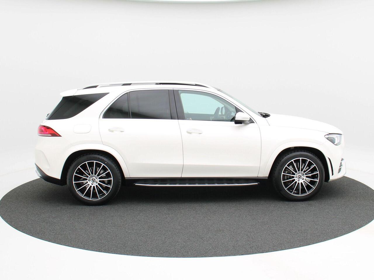 Mercedes-Benz GLE-KLASSE 350 e 4MATIC Premium Plus | Adaptive Cruise | CarPlay | Navigatie | Bluetooth | Stoelverwarming | Head Up Display | Panoramadak | Trekhaak | 21 Inch | 52.578 Km!!