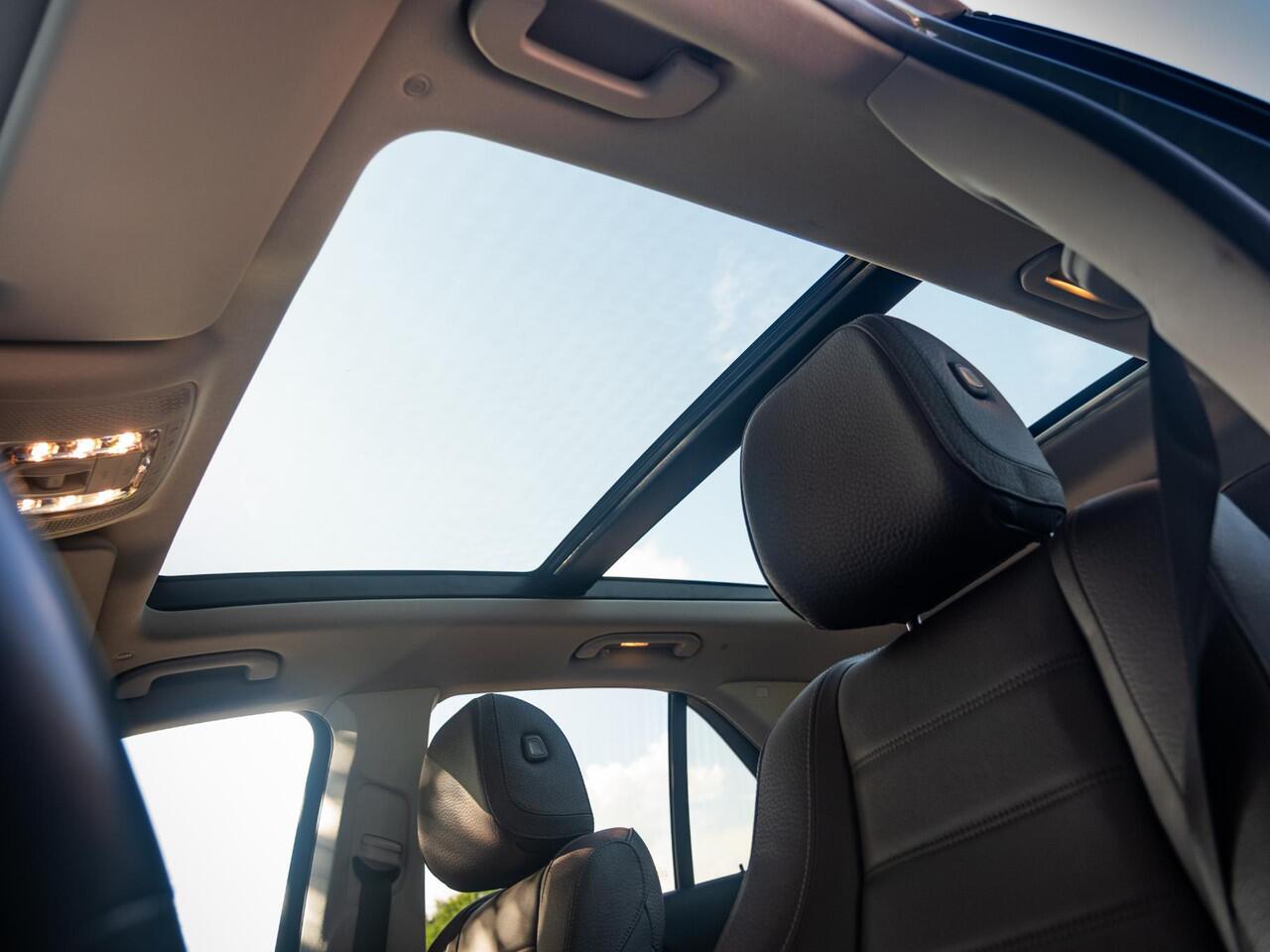 Mercedes-Benz GLE-KLASSE 350 de 4MATIC AMG-Line Premium BTW | Hybride | Panodak | Afn. Trekhaak | Rij Ass pack | Elek klep | Widescreen MBUX | Adap Cruise | Park pack | Camera | Verw. Comfortstoelen | Chroom pack | Etc.. 1 eig