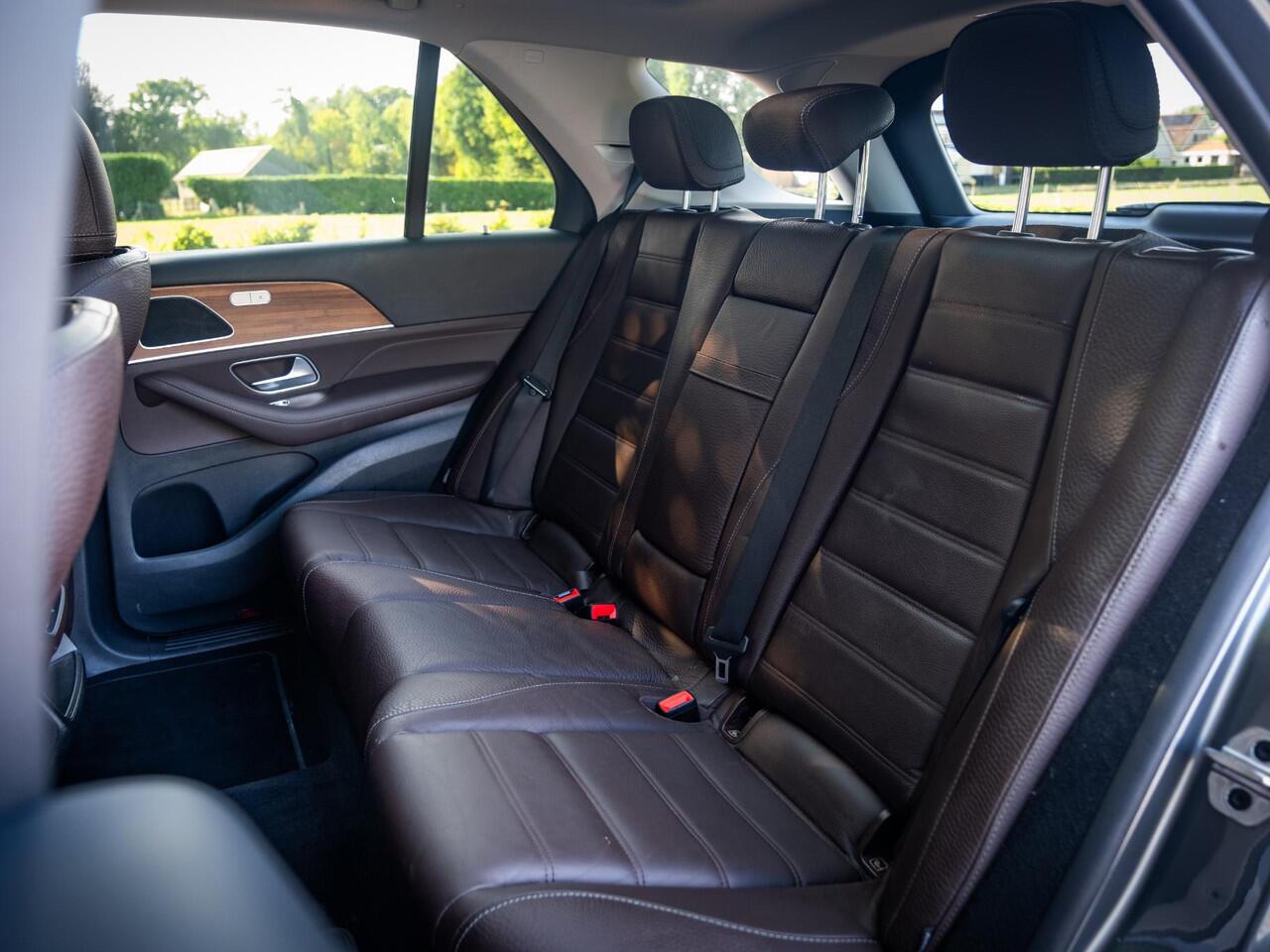 Mercedes-Benz GLE-KLASSE 350 de 4MATIC AMG-Line Premium BTW | Hybride | Panodak | Afn. Trekhaak | Rij Ass pack | Elek klep | Widescreen MBUX | Adap Cruise | Park pack | Camera | Verw. Comfortstoelen | Chroom pack | Etc.. 1 eig