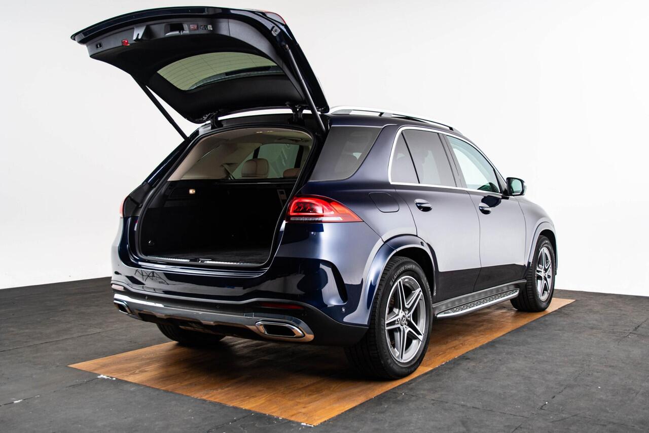 Mercedes-Benz GLE-KLASSE 350 e 4MATIC AMG Line exterieur - Trekhaak - Panoramadak - Treeplanken - Rijassistentiepakket plus - Parkeerpakket met 360°-camera - Warmtewerend, donkergetint glas -