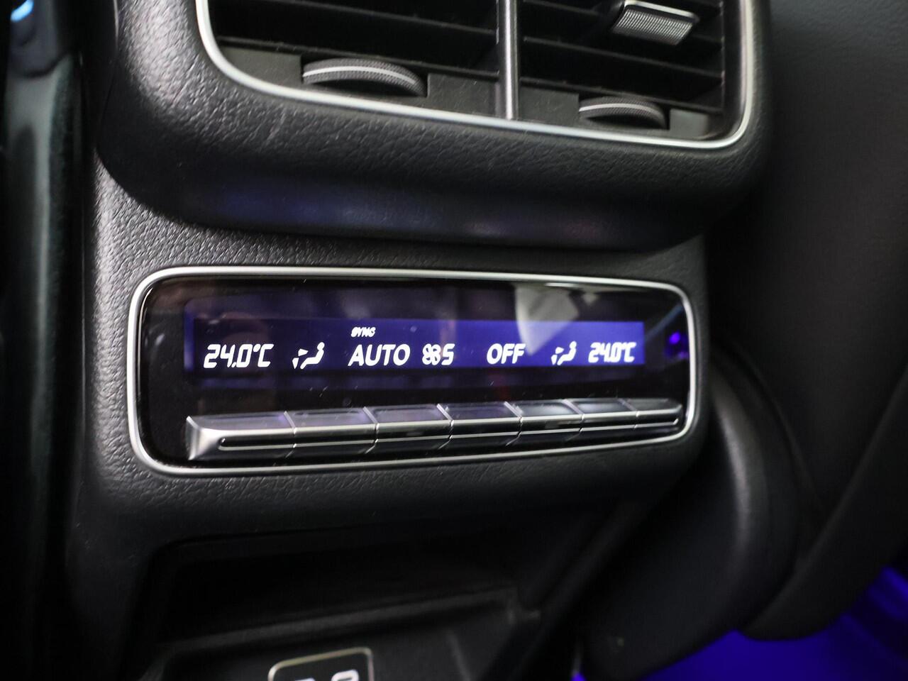 Mercedes-Benz GLE-KLASSE AMG 53 Hybrid 4MATIC+ | Night pakket | Rij assistentie pakket | Premium pakket | Treeplanken verlicht |