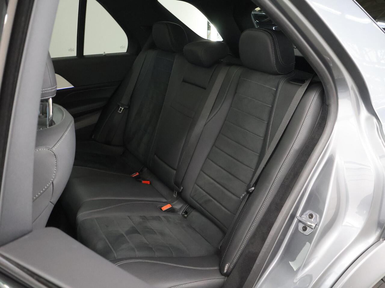 Mercedes-Benz GLE-KLASSE 350 de 4MATIC AMG Line | Luchtvering | Trekhaak | Burmester | Memory | 360 camera | Night pakket |