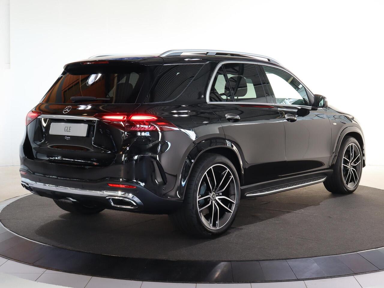 Mercedes-Benz GLE-KLASSE 350de 4MATIC AMG Line | Panoramaschuifdak | Premium Pakket | AIRMATIC | Rijassistentiepakket | Trekhaak | Stoelventilatie |