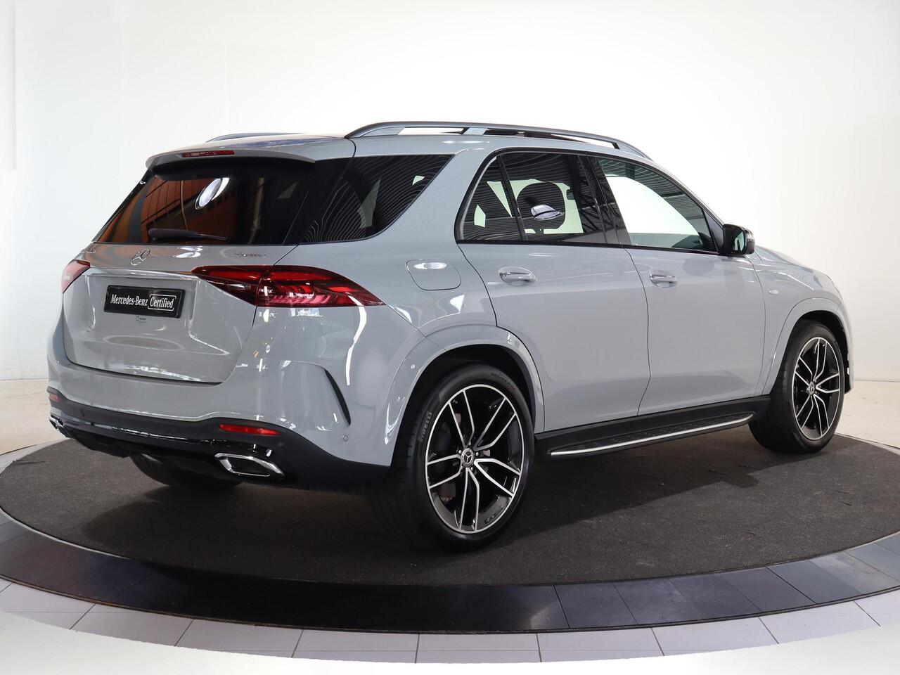 Mercedes-Benz GLE-KLASSE 400 e 4MATIC AMG Line | MANUFAKTUR lak Alpine grijs | Panoramadak | Trekhaak | Luchtvering | Mulitbeam | 360 camera |