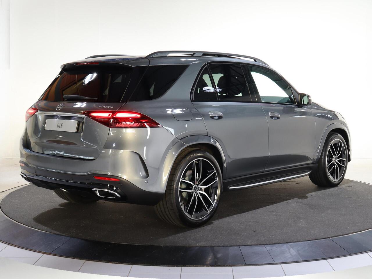 Mercedes-Benz GLE-KLASSE 400e 4MATIC Sport Edition | Night | Premium Plus | Panoramaschuifdak | AIRMATIC | Trekhaak | Burmester | Massagestoelen | 22 inch AMG Velgen | Winter pakket |