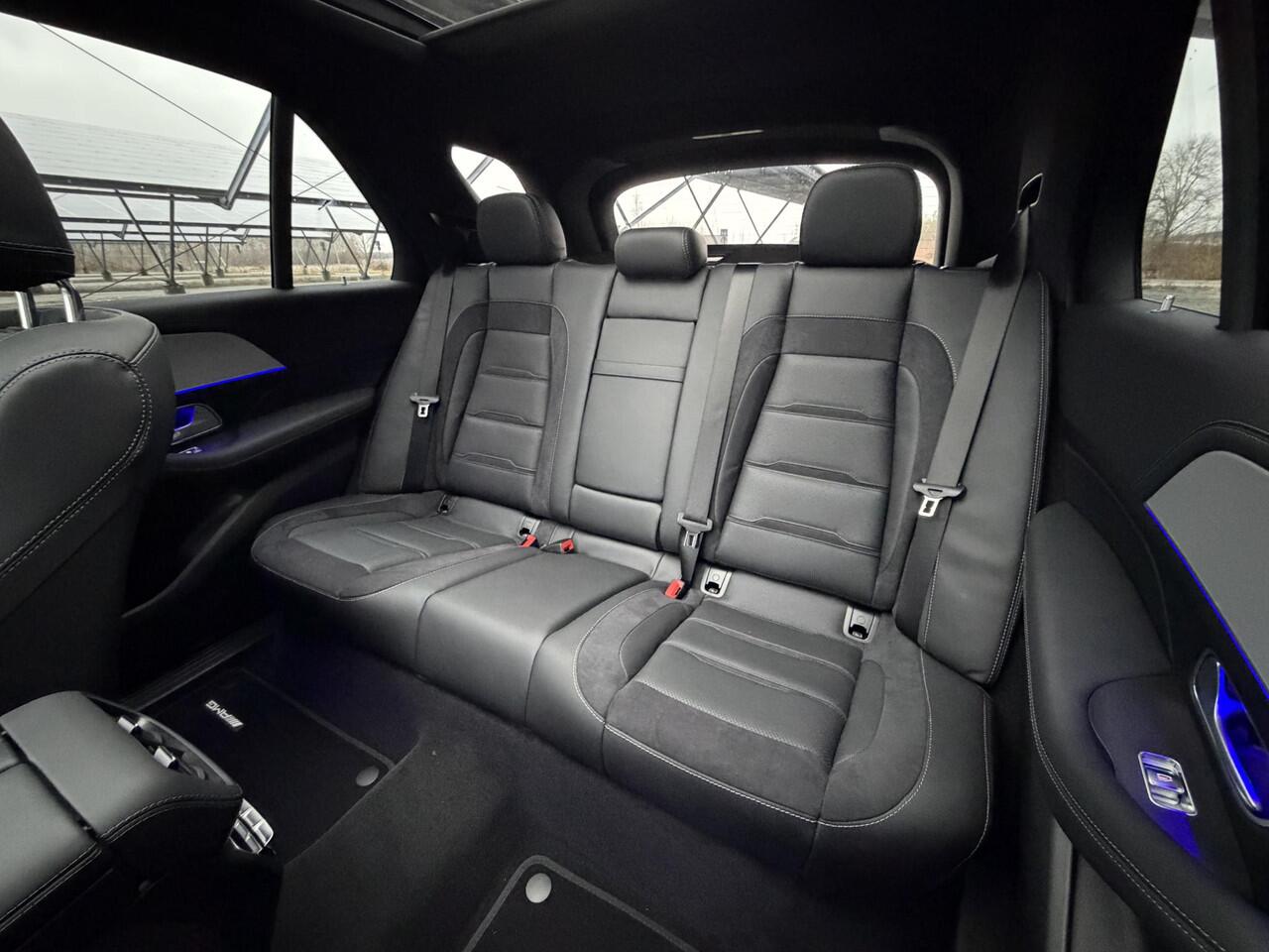 Mercedes-Benz GLE-KLASSE AMG 53 Hybrid 4MATIC+ Night Edition | Premium Plus | Panoramaschuifdak | Trekhaak | Treeplanken | 21" lichtmetalen velgen | AIRMATIC | Stoelventilatie |