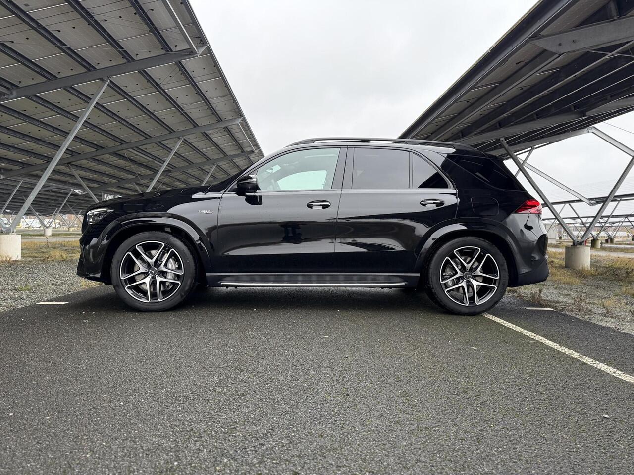Mercedes-Benz GLE-KLASSE AMG 53 Hybrid 4MATIC+ Night Edition | Premium Plus | Panoramaschuifdak | Trekhaak | Treeplanken | 21" lichtmetalen velgen | AIRMATIC | Stoelventilatie |