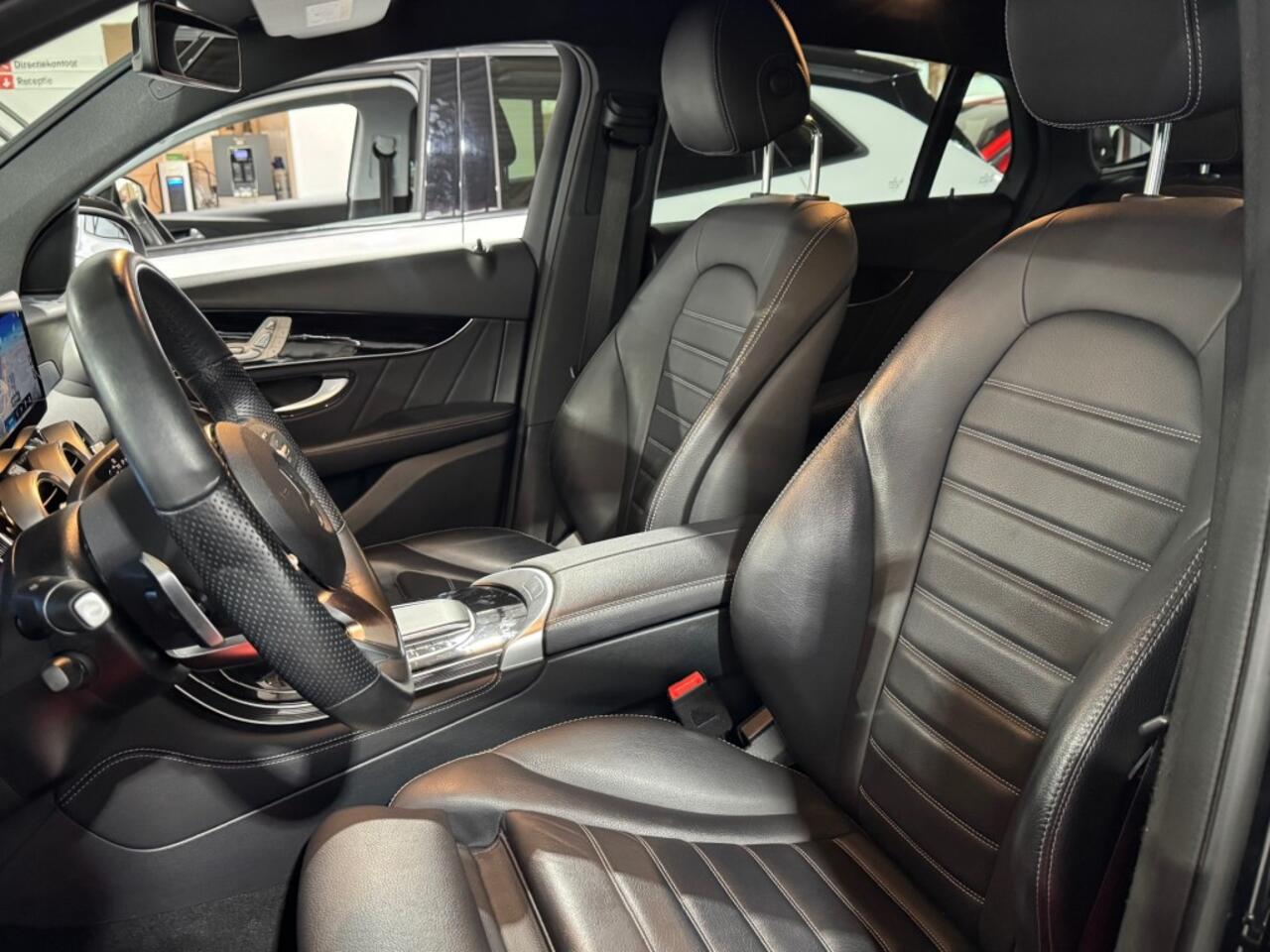 Mercedes-Benz Glc Coupe GLC 300e COUPE AUT. 320PK AMG-PAKKET LEER NAVI CAMERA MEMORY SEATS CARPLAY