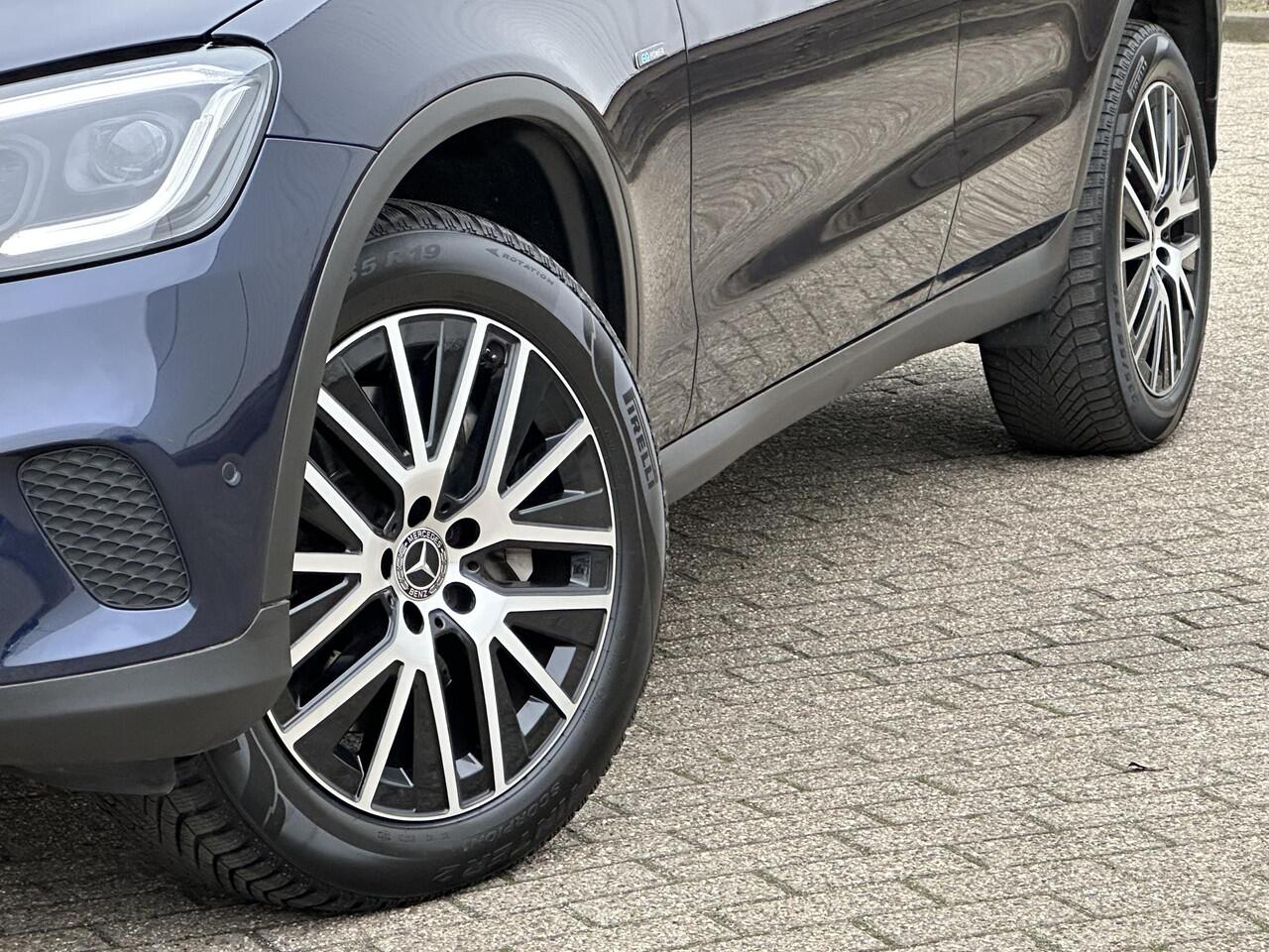 Mercedes-Benz Glc Coupé 300e 4MATIC Business Solution Luxury | Plug-in/Sfeer/360°/Leder/Burmester/Pano-dak