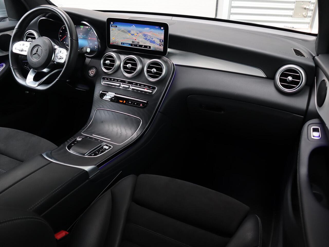 Mercedes-Benz Glc Coupé 300e 4MATIC Business Solution AMG