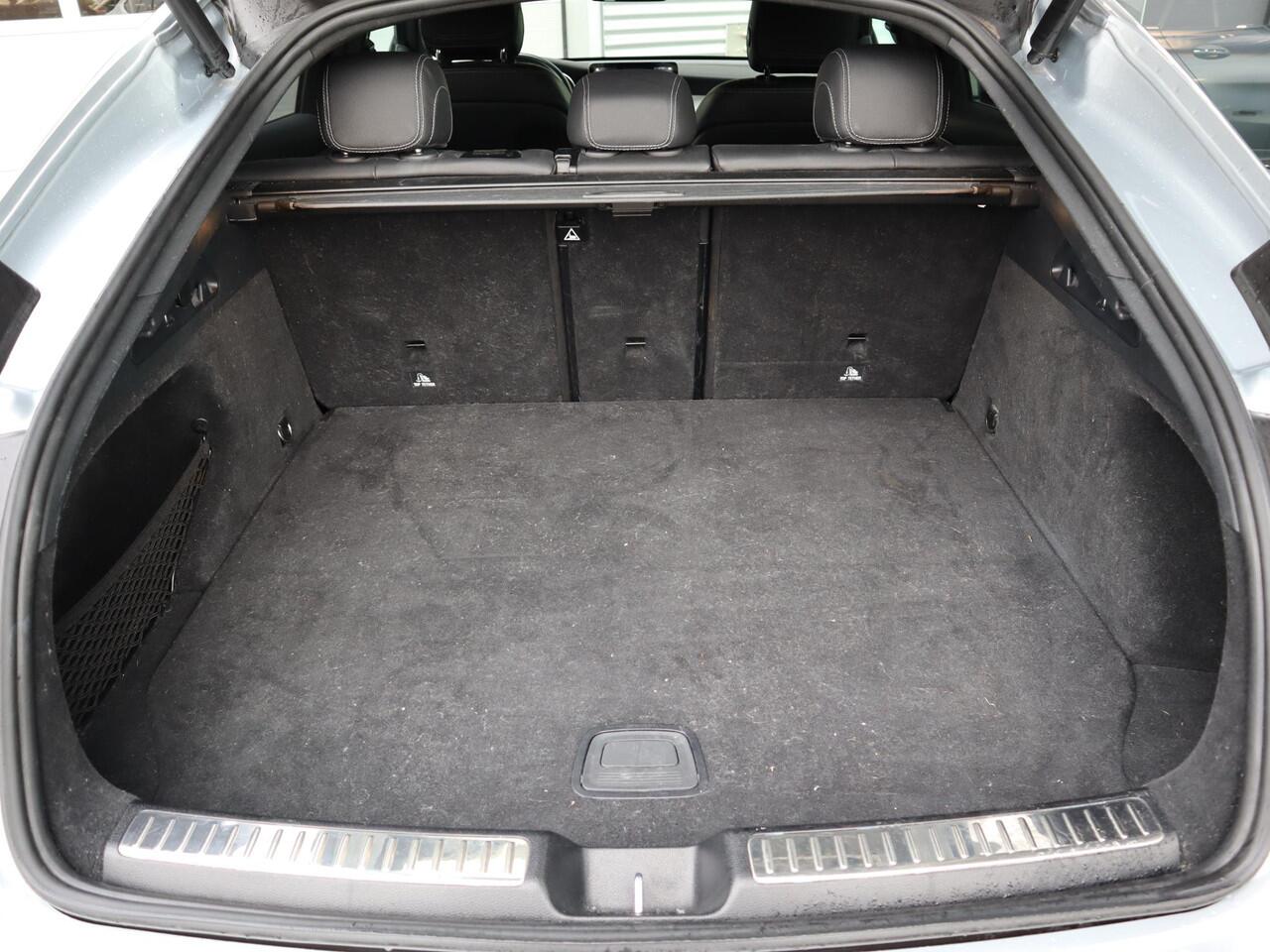 Mercedes-Benz Glc Coupé 300e 4MATIC Business Solution AMG