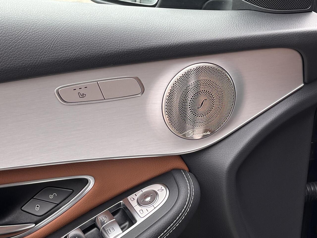 Mercedes-Benz Glc Coupé 300 e 4MATIC | Bruin leer | Schuifdak | AMG Burmester| Rijassistentie pakket| Trekhaak| Keyless Entry| 360 camera | Carplay| Multibeam LED| Sfeerverlichting| Stoelverwarming