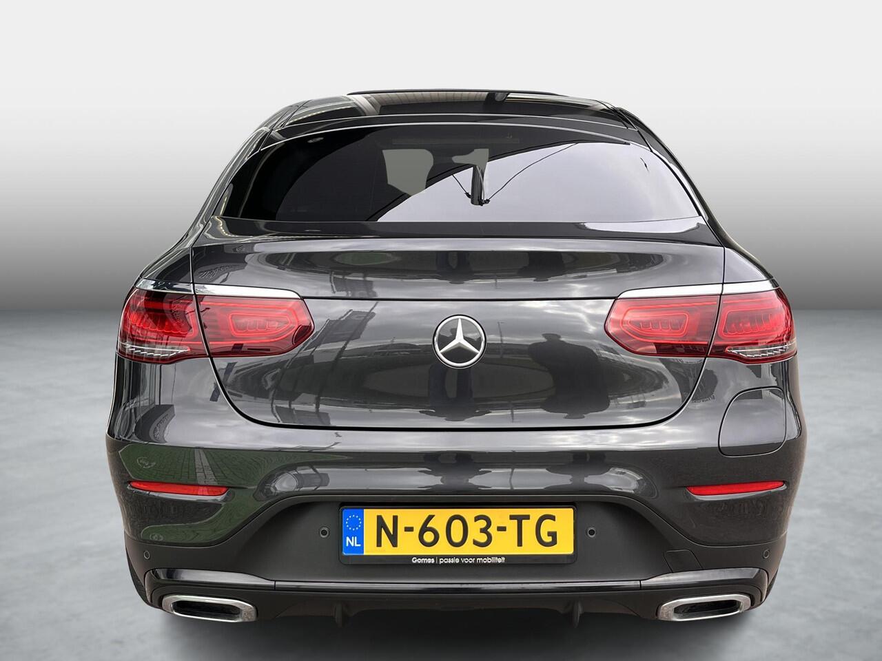Mercedes-Benz Glc Coupé 300 e 4MATIC | Bruin leer | Schuifdak | AMG Burmester| Rijassistentie pakket| Trekhaak| Keyless Entry| 360 camera | Carplay| Multibeam LED| Sfeerverlichting| Stoelverwarming