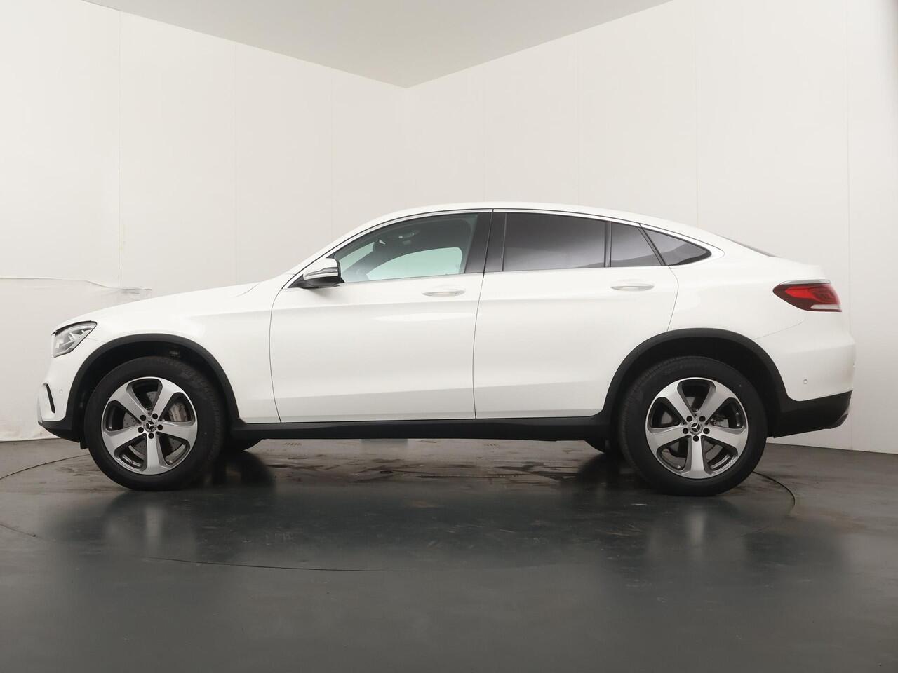 Mercedes-Benz Glc Coupé 300e 4MATIC Business Solution Luxury - Navigatie - Stoelverwarming - Wegklapbare trekhaak