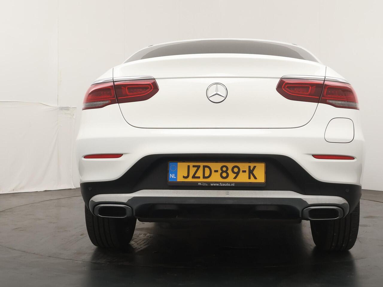 Mercedes-Benz Glc Coupé 300e 4MATIC Business Solution Luxury - Navigatie - Stoelverwarming - Wegklapbare trekhaak